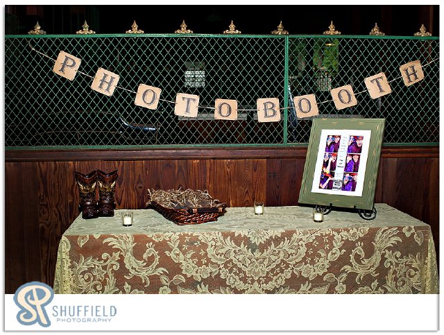photo booth, nashville wedding, belle meade plantation